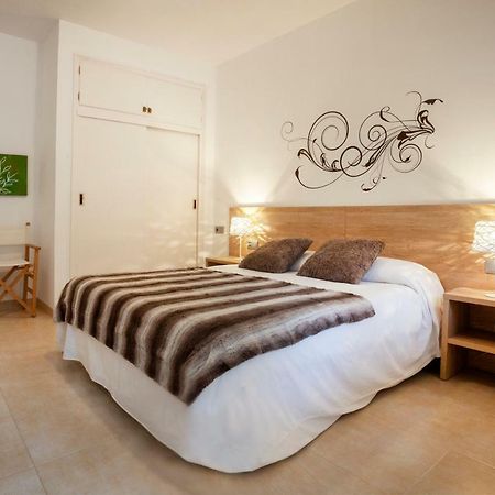 רוזס Apartamento A Pie De Playa, Climatizado Y Parking מראה חיצוני תמונה