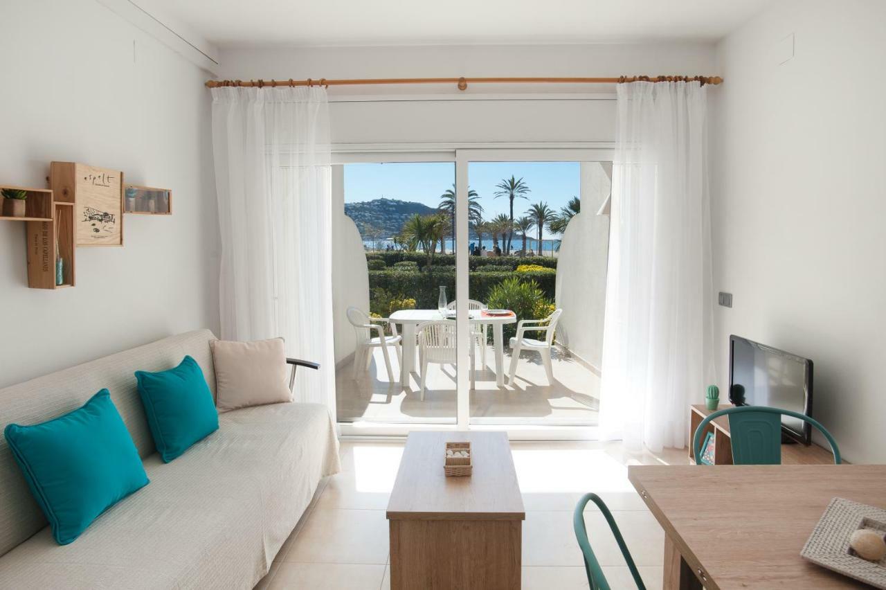 רוזס Apartamento A Pie De Playa, Climatizado Y Parking מראה חיצוני תמונה